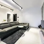 High-end - Terrace Views