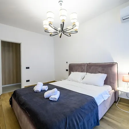 High-end - Terrace Views 3*