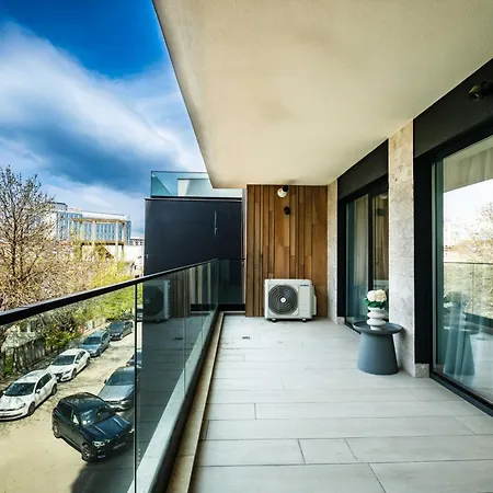 Hotel apartamentowy High-end - Terrace Views