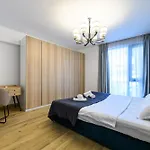 Aparthotel High-end - Terrace Views Bukurešť