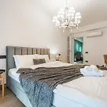 Aparthotel High-end - Terrace Views Bukurešť