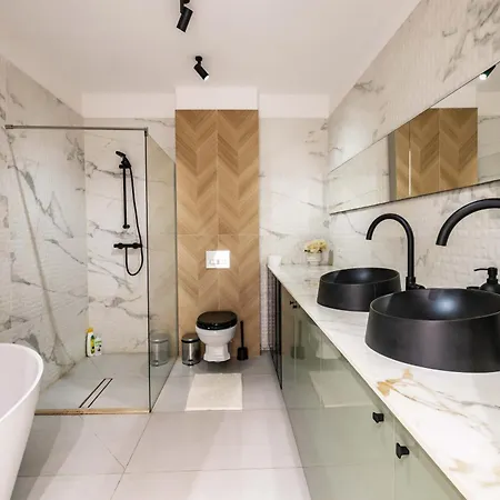 アパートホテル High-end - Terrace Views